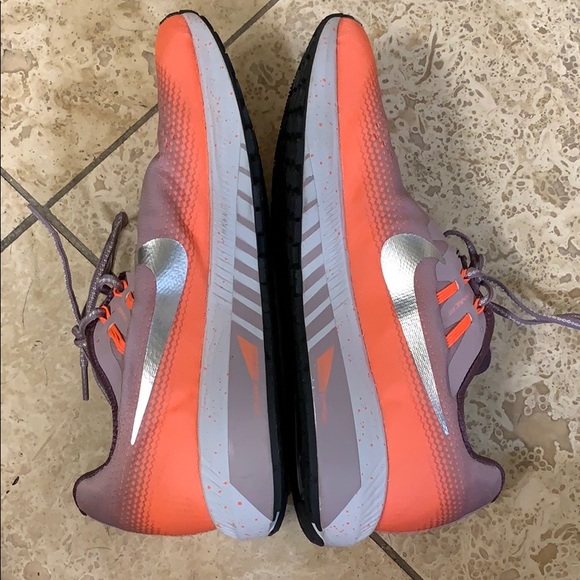 Nike running shoes - Picture 2 of 3